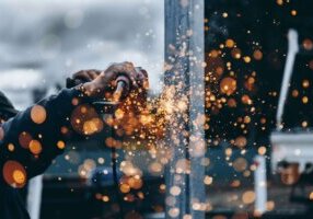 metal-grinding